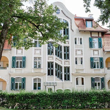 Moderne Dachgeschosswohnung Zentral By Seebnb Velden am Wörthersee Eksteriør bilde