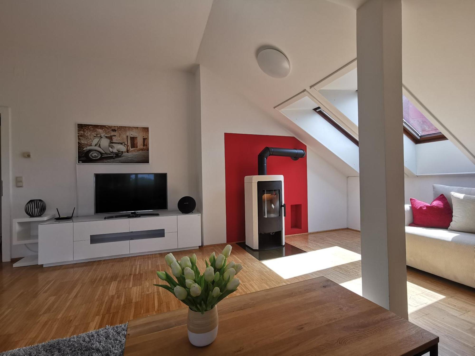 Moderne Dachgeschosswohnung Zentral By Seebnb Velden am Wörthersee Eksteriør bilde
